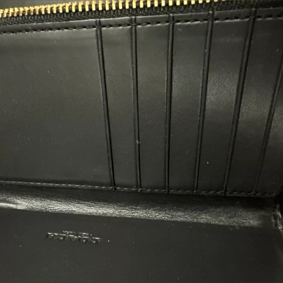 NWOT Coach Medium Zip Around Wallet Black Embossed Patent Leather - Picture 7 of 11